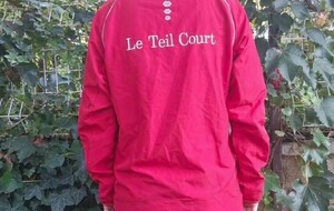Veste brodée (65 euros)
