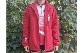 Veste brodée (65 euros)